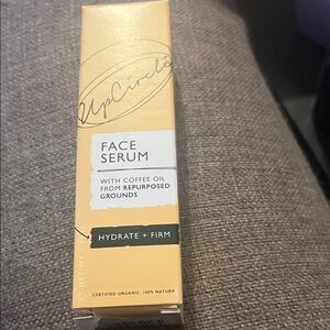 Hydrating Face Serum with Coffee Oil - Yellow